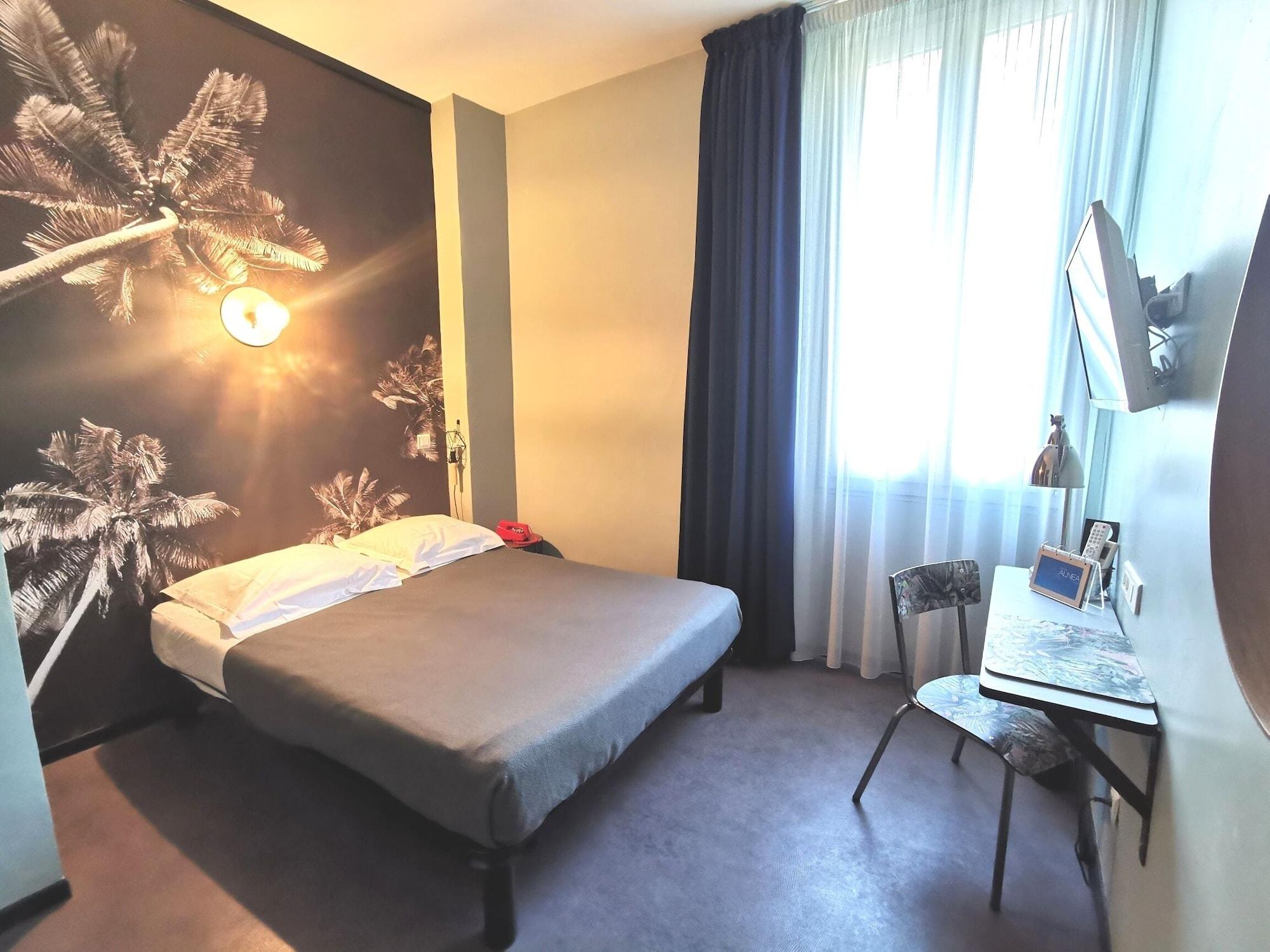 Hotel Alnea Канны Экстерьер фото
